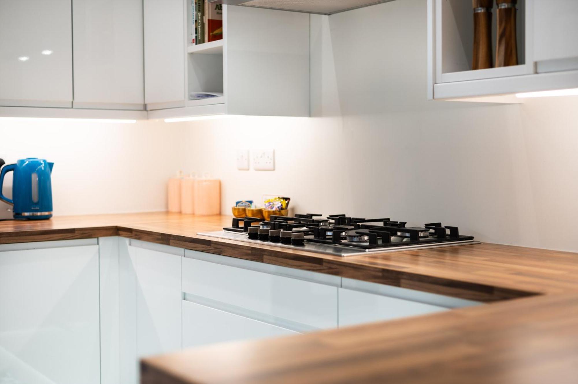 Holiday home Ty Calon: 1920s Beachside Retreat For Family And Extended Swansea